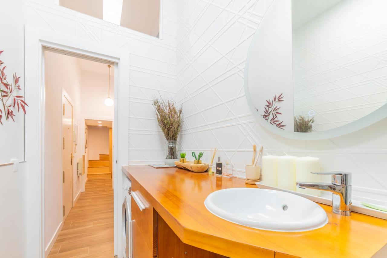 Bonito Apartamento En Chueca Мадрид Екстер'єр фото